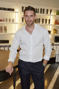 Atelier-Eröffnung von Dennis Creuzberg in Berlin