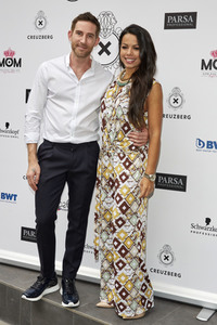 Atelier-Eröffnung von Dennis Creuzberg in Berlin