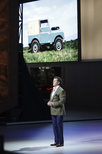 Weltpremiere des Land Rover Defender in Frankfurt