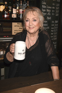 Serienpremiere 'Prost Mortem - Die letzte Runde' in München