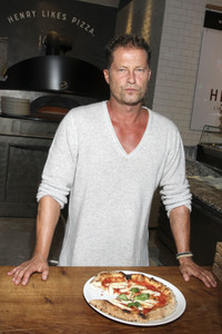 'Henry Likes Pizza' Event in Hamburg