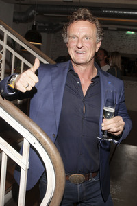 'Henry Likes Pizza' Event in Hamburg