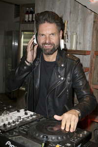 'Henry Likes Pizza' Event in Hamburg