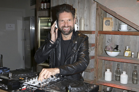 'Henry Likes Pizza' Event in Hamburg