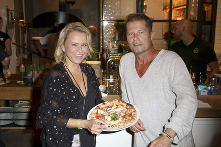 'Henry Likes Pizza' Event in Hamburg