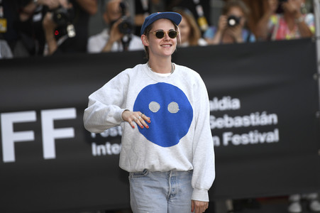 Ankunft von Kristen Stewart auf dem San Sebastian Film Festival 2019
