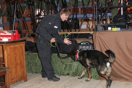 Wiesn Anstich auf dem Oktoberfest 2019 im Schottenhamel Festzelt in München