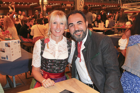 Wiesn Anstich auf dem Oktoberfest 2019 im Schottenhamel Festzelt in München