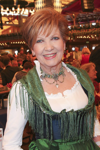 Wiesn Anstich auf dem Oktoberfest 2019 im Schottenhamel Festzelt in München