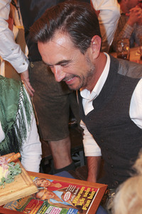 Wiesn Anstich auf dem Oktoberfest 2019 im Schottenhamel Festzelt in München