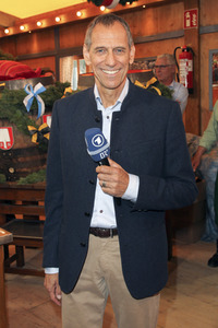 Wiesn Anstich auf dem Oktoberfest 2019 im Schottenhamel Festzelt in München