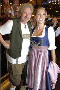 Im Marstall Festzelt auf dem Oktoberfest 2019 in München