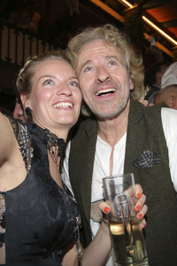 Im Marstall Festzelt auf dem Oktoberfest 2019 in München