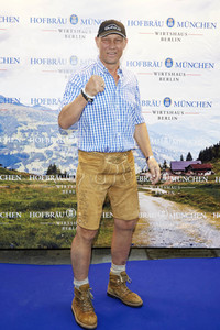 Offizieller Wiesn Anstich 2019 im Hofbräu Berlin