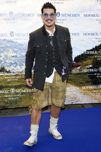 Offizieller Wiesn Anstich 2019 im Hofbräu Berlin