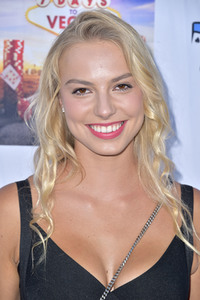 Filmpremiere '7 Days to Vegas' in Beverly Hills