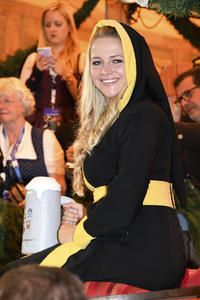 Wiesn Anstich auf dem Oktoberfest 2019 im Schottenhamel Festzelt in München