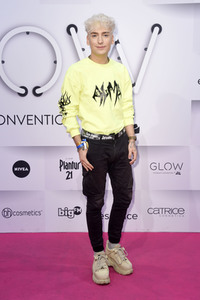 Glow - The Beauty Convention by dm in Berlin