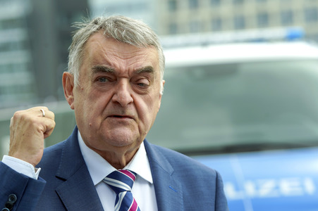 Vorstellung der neuen Streifenwagen der Polizei NRW in Düsseldorf