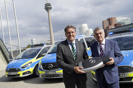 Vorstellung der neuen Streifenwagen der Polizei NRW in Düsseldorf