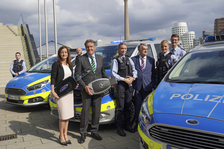 Vorstellung der neuen Streifenwagen der Polizei NRW in Düsseldorf