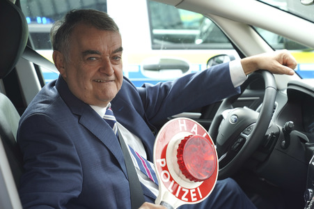 Vorstellung der neuen Streifenwagen der Polizei NRW in Düsseldorf