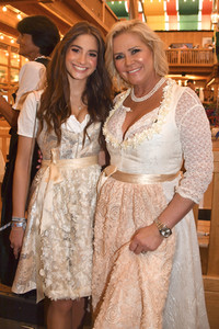 Sixt Damen Wiesn auf dem Oktoberfest 2019 in München