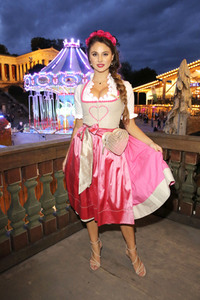 Haarwerk Blond Wiesn auf dem Oktoberfest 2019 in München