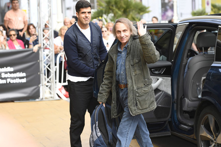 Ankunft von Michel Houellebecq auf dem San Sebastian International Film Festival 2019