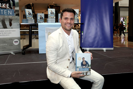 Buchpräsentation mit Rocco Stark in Berlin