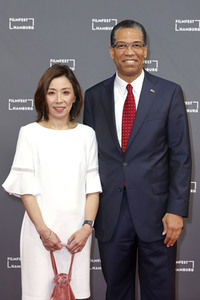 Festivaleröffnung mit Filmpremiere 'Die schönste Zeit unseres Lebens', Filmfest Hamburg 2019