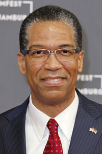 Festivaleröffnung mit Filmpremiere 'Die schönste Zeit unseres Lebens', Filmfest Hamburg 2019