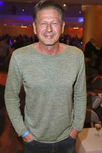 Festivaleröffnung mit Filmpremiere 'Die schönste Zeit unseres Lebens', Filmfest Hamburg 2019