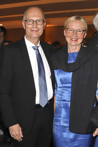 Festivaleröffnung mit Filmpremiere 'Die schönste Zeit unseres Lebens', Filmfest Hamburg 2019