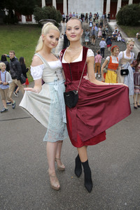 Madl Wiesn auf dem Oktoberfest 2019 in München