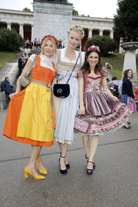 Madl Wiesn auf dem Oktoberfest 2019 in München