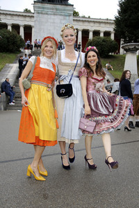 Madl Wiesn auf dem Oktoberfest 2019 in München