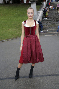 Madl Wiesn auf dem Oktoberfest 2019 in München