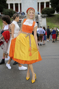Madl Wiesn auf dem Oktoberfest 2019 in München