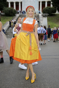 Madl Wiesn auf dem Oktoberfest 2019 in München