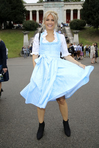 Madl Wiesn auf dem Oktoberfest 2019 in München