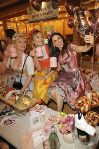 Madl Wiesn auf dem Oktoberfest 2019 in München