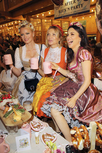 Madl Wiesn auf dem Oktoberfest 2019 in München