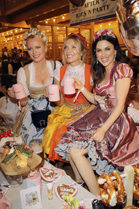 Madl Wiesn auf dem Oktoberfest 2019 in München