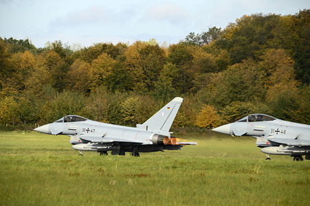 Bundesverteidigungsministerin Annegret Kramp-Karrenbauer in Nörvenich