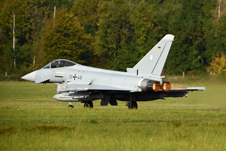 Bundesverteidigungsministerin Annegret Kramp-Karrenbauer in Nörvenich
