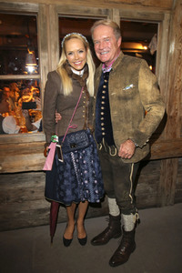 In Käfers Wiesn Schänke auf dem Oktoberfest 2019 in München