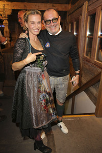 In Käfers Wiesn Schänke auf dem Oktoberfest 2019 in München