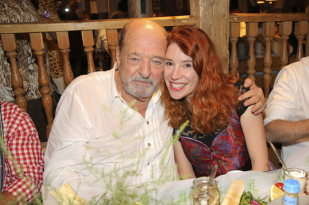 In Käfers Wiesn Schänke auf dem Oktoberfest 2019 in München