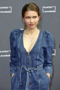 Filmpremiere 'Auf dem Grund', Filmfest Hamburg 2019